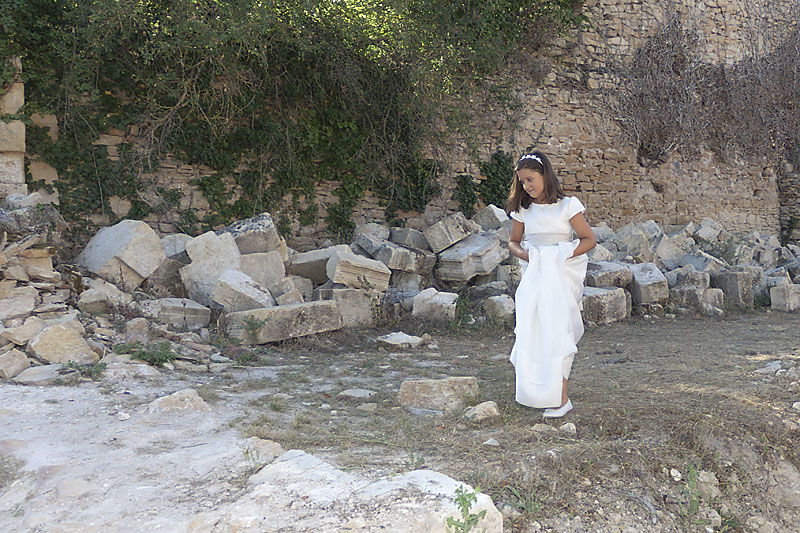 Caminando por las ruinas