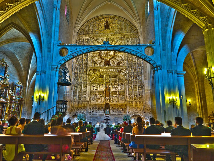 Boda en la iglesia de San Nicolas de Bari